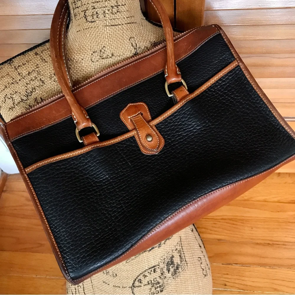 Vintage Authentic Dooney & Bourke Pebbled Leather Satchel